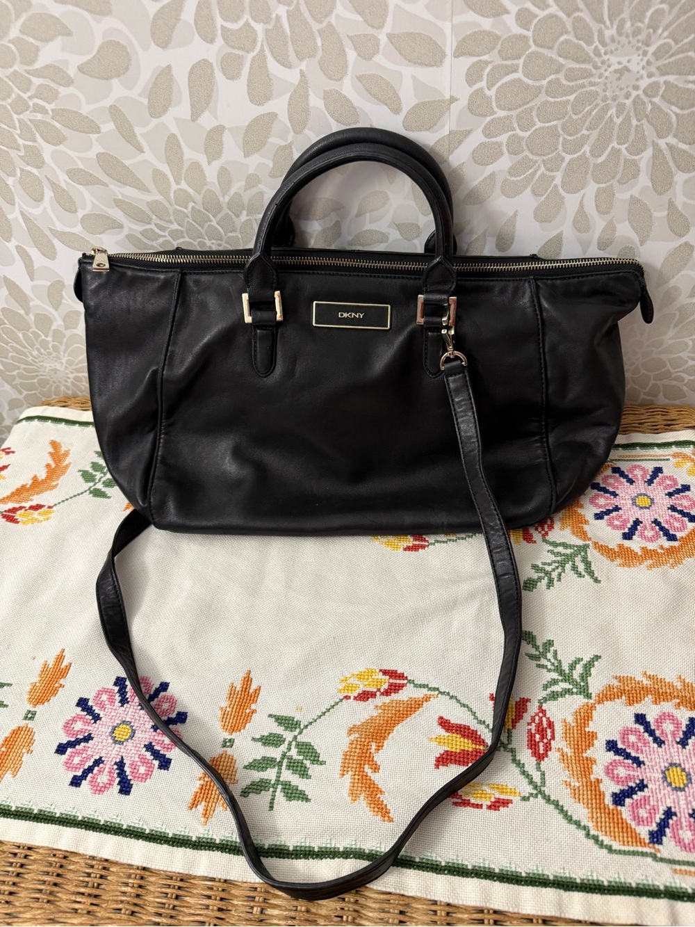 DKNY Soft Black Leather Satchel Crossbody Convertible Bag Purse
